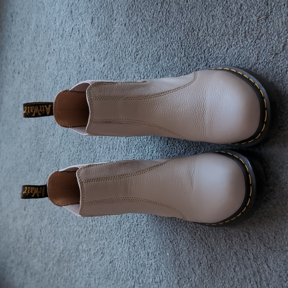 Dr Martens Virginia Chelsy Boots